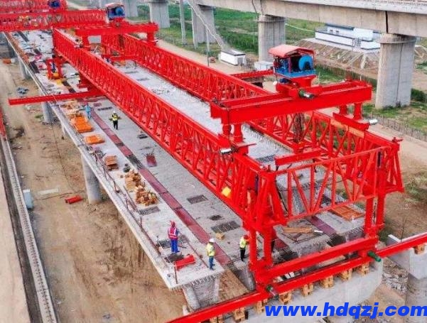 大型架橋機(jī) 大型架橋機(jī)