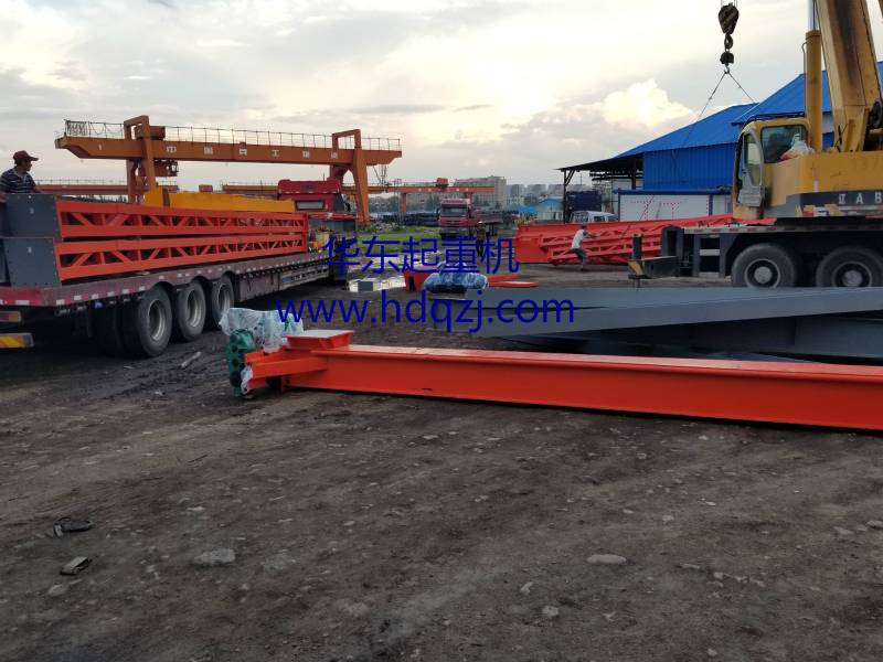 MH型16T-22.5M上包下花門式起重機